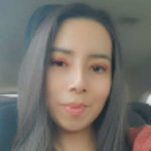 Meet your Posher, Yasmine